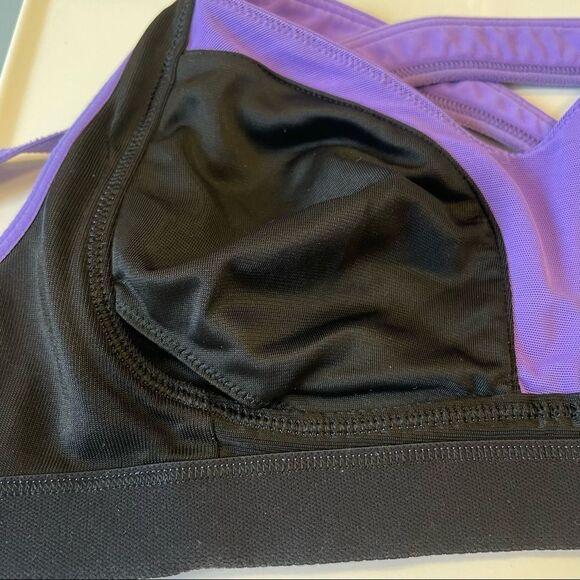 Lululemon Ta Ta Tamer II Power Purple Sports Bra - Picture 9 of 13